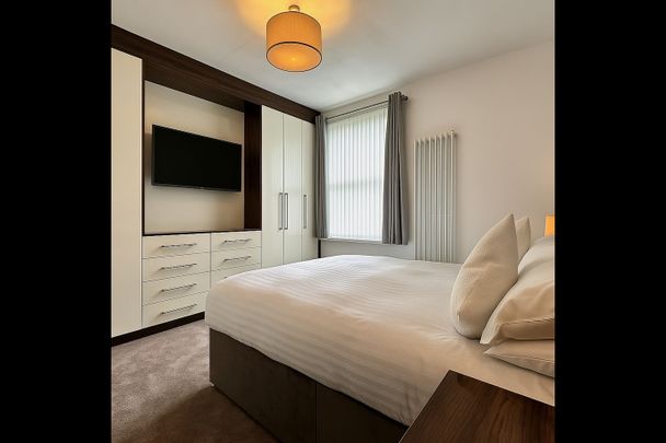 3 Bed Terraced House, Waterloo Road, B66 - Photo 1