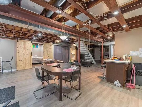 For Lease - 716 Savoy Crescent Unit# Room 1, Mississauga, Ontario - Photo 1