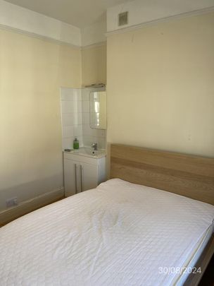 5 bedroom terraced house to rent - Photo 1