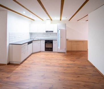 Charmante 2-Zimmer-Wohnung in historischem Gebäude in Murten - Photo 2