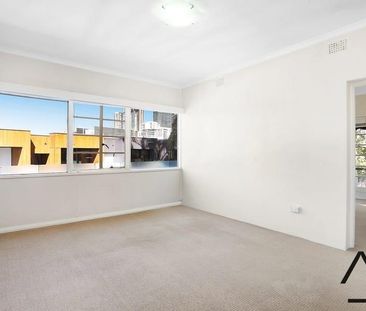 One Bedroom Apartment in Convenient Locale - Photo 1