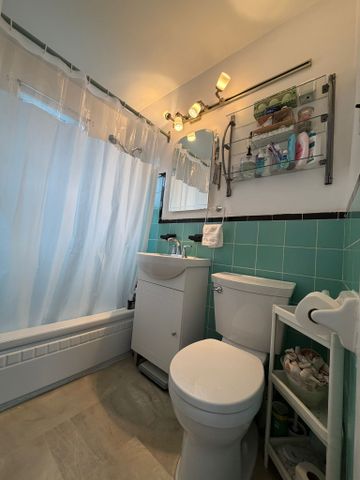 For Lease - 114 Seventh Street, Toronto, Ontario - Photo 2