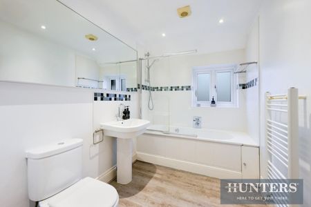 4 bedroom House To Let Total Size: 1829 SQ FT - Photo 2