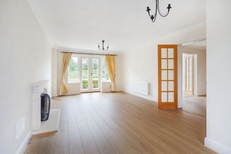 4 bedroom detached house to rent - Photo 3