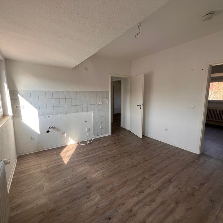 3-Zimmer-Dachgeschosswohnung frei! - Photo 1
