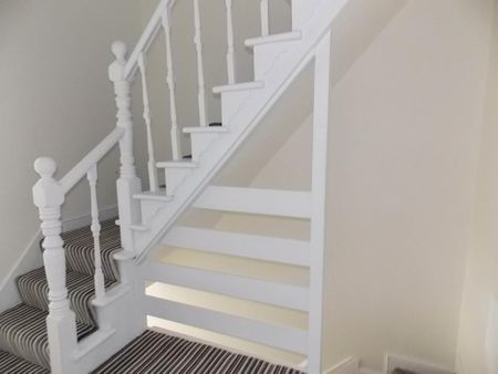 3 bedroom maisonette to rent - Photo 3