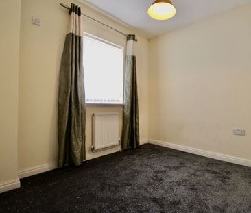 3 Bedroom - Photo 4