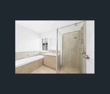 FOUR BEDROOM HOME WITH TWO LIVING AREAS AND DUCTED HEATING AND COOLING - Photo 5