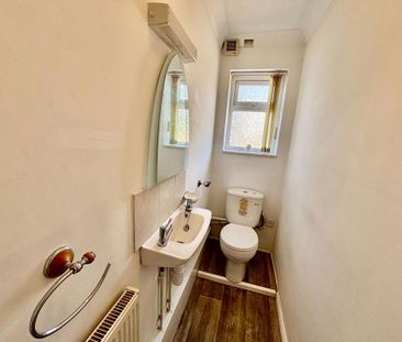 2 bedroom terraced house to rent - Photo 1