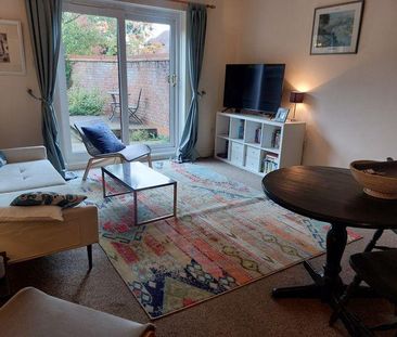 2 bedroom terraced house to rent - Photo 4