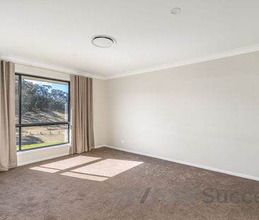 A Peaceful Country-Style Setting with Contemporary Family Appeal. - Photo 5