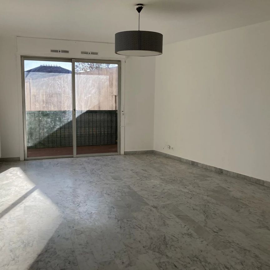 Location Appartement 2 pièces 62m² NICE 06200 - Photo 1