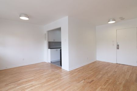 735 Rue Gordon - Photo 2