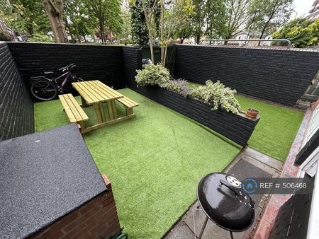 5 bedroom terraced house to rent - Photo 2