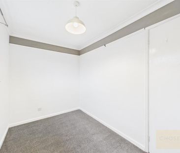 3 bedroom end of terrace house to rent - Photo 6