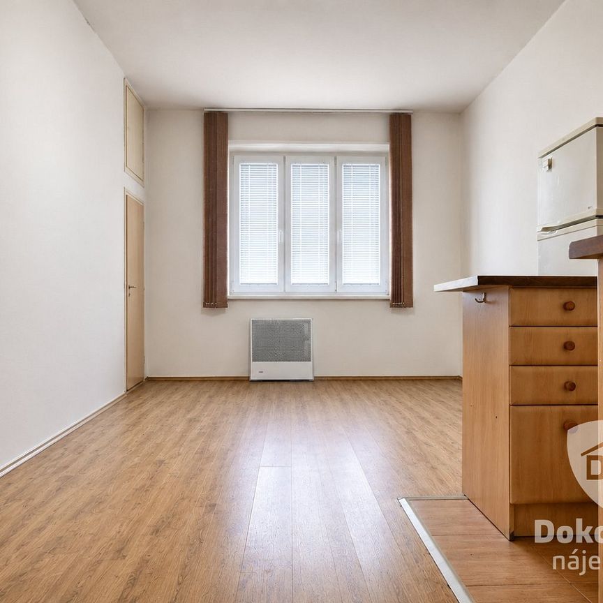 Pronájem bytu 1+kk 29 m² - Photo 1