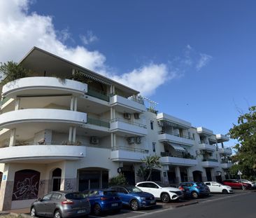 Location Appartement 2 pièces 48m² ST PAUL 97434 - Photo 1