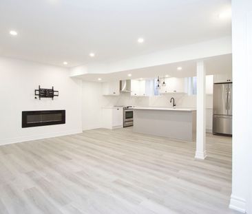 For Lease - 6 Westacott Crescent, Ajax, Ontario - Photo 6