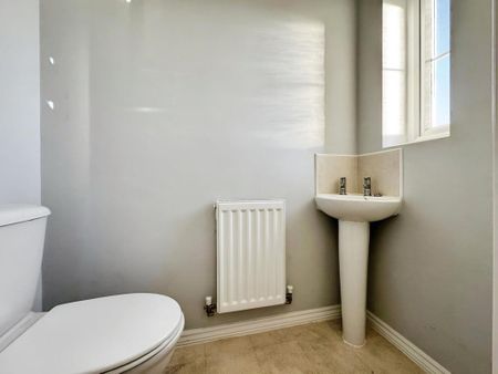 3 bedroom end of terrace house to rent - Photo 3