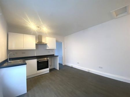 Fishponds Road, Fishponds, Bristol, BS16 3DU - Photo 3