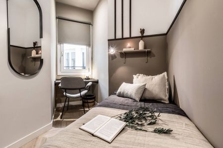 5 room luxury Apartment for rent in Madrid, Community of Madrid - Photo 4