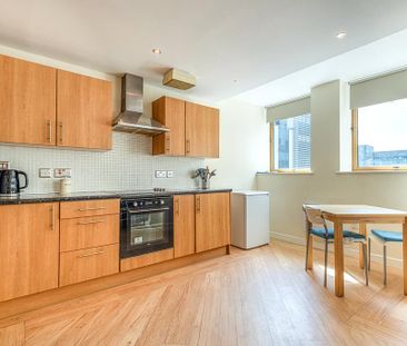 2 bedroom apartment to rent - Photo 2