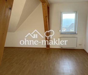 Tolle, sehr großzügig geschnittene , 2 Zimmer Küche und Bad Wohnung - Photo 2