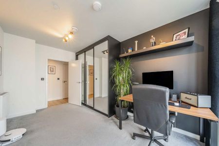 2 bedroom flat to rent - Photo 5