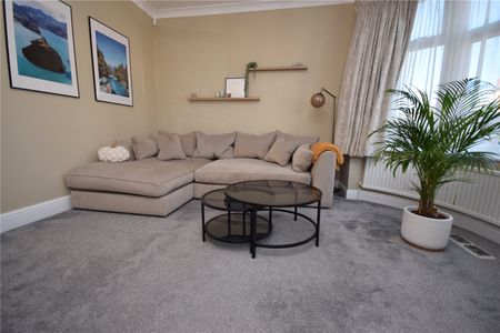 123, Montagu Avenue, Oakwood, Leeds, LS8 2RL - Photo 4