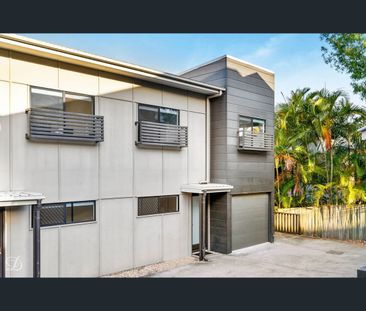 18C Hoogley Street (Room 4), West End, Qld 4101 - Photo 2