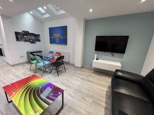 287 Dawlish Road - Photo 1