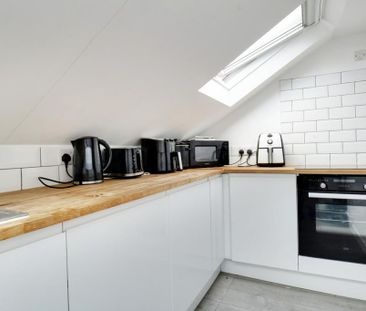 Studio to rent - Photo 6