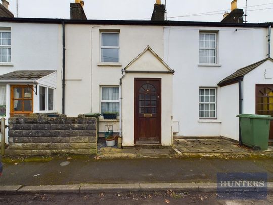 Naunton Terrace, Leckhampton, Cheltenham - Photo 1