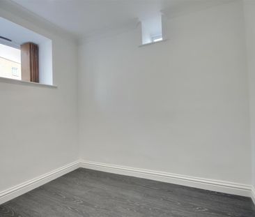 Lower Quay Close, Fareham - Photo 5