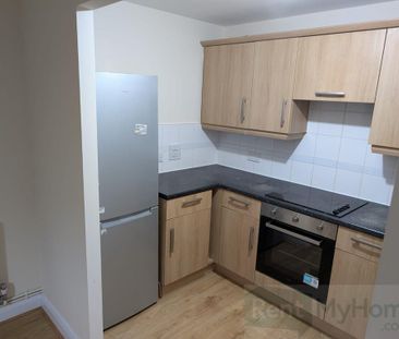 1 bedroom flat to rent - Photo 2
