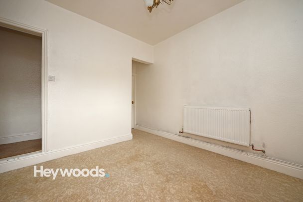 2 bed terraced house to rent in Stubbs Gate, Newcastle, Newcastle-under-Lyme, Staffordshire - Photo 1