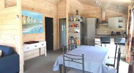 Kenwood Beach House - Photo 2