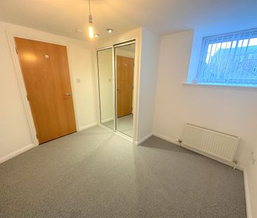 3 bedroom flat to rent - Photo 6