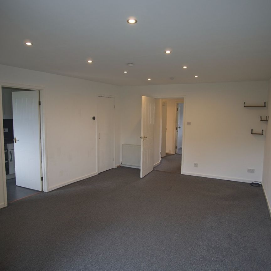 2 Bed Flat, Rutland Court, G51 - Photo 1