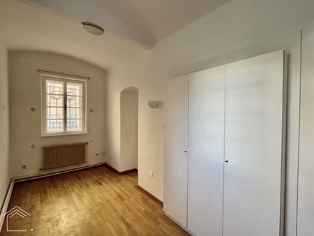 Altbauwohnung mit großem Garten und Terrasse - ein Zuhause für gehobene Ansprüche! - Photo 5