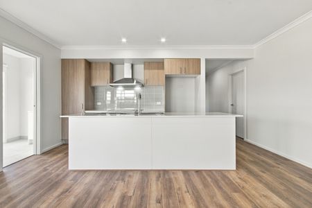 Brand New Family Home - Photo 4