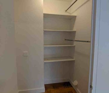1400 Avenue des Pins Ouest apartment — Montréal, QC (1-Bedroom) - 1 Bedroom - Photo 6