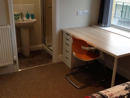 5 bedroom private hall to rent - Photo 5