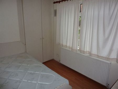 4 Bed - Langdale Avenue, Headingley, Ls6 - Photo 2