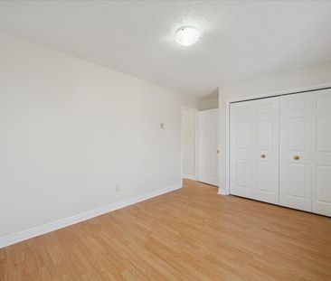 For Lease - 314 Hillside Avenue Unit# #3, Oshawa, Ontario - Photo 2