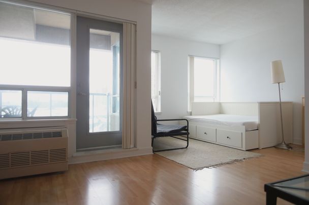 For Lease - 19 Avondale Avenue Unit# LPH14, Toronto, Ontario - Photo 1