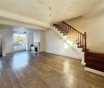 3 bedroom end of terrace house to rent - Photo 3