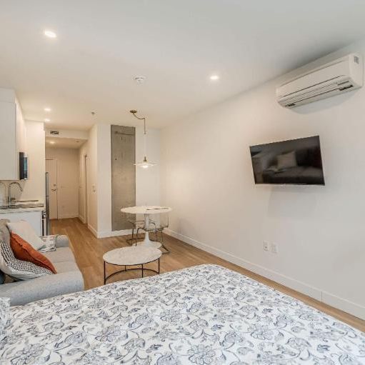 ✨ Loft à louer – Bishop Embassy (Centre-ville de Montréal) ✨ - Photo 1
