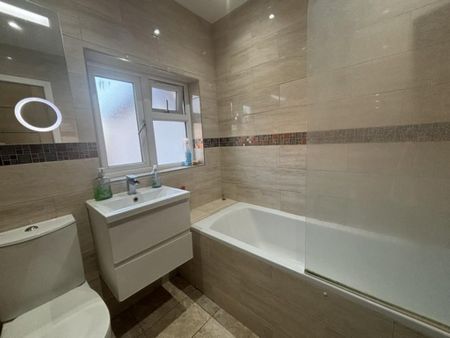 House share to rent - Photo 5