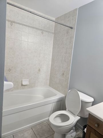 For Lease - 24 John W Taylor Avenue, New Tecumseth, Ontario - Photo 5